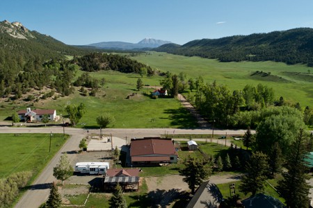 Picketwire Lodges in Weston, Colorado